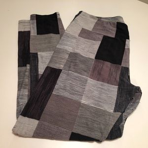 LULAROE - Black/Gray Patchwork leggings -TC